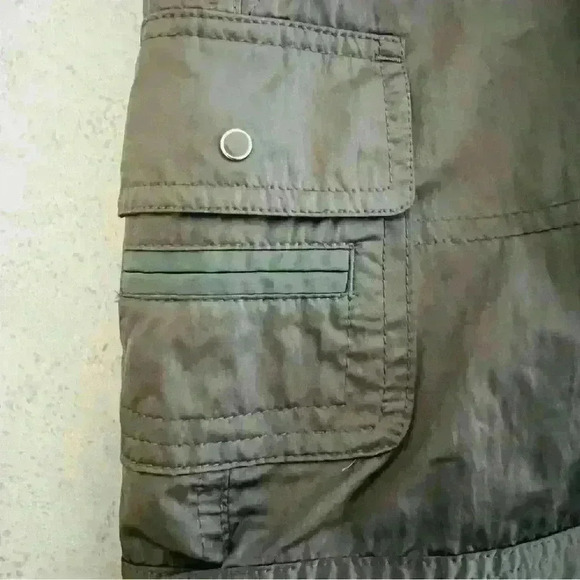 DKNY WOMENS GOLF SHORTS HUNTER GREEN ZIPPERED/ SNAP POCKETS ATHLETIC SWING.SZ 14 - Picture 5 of 13